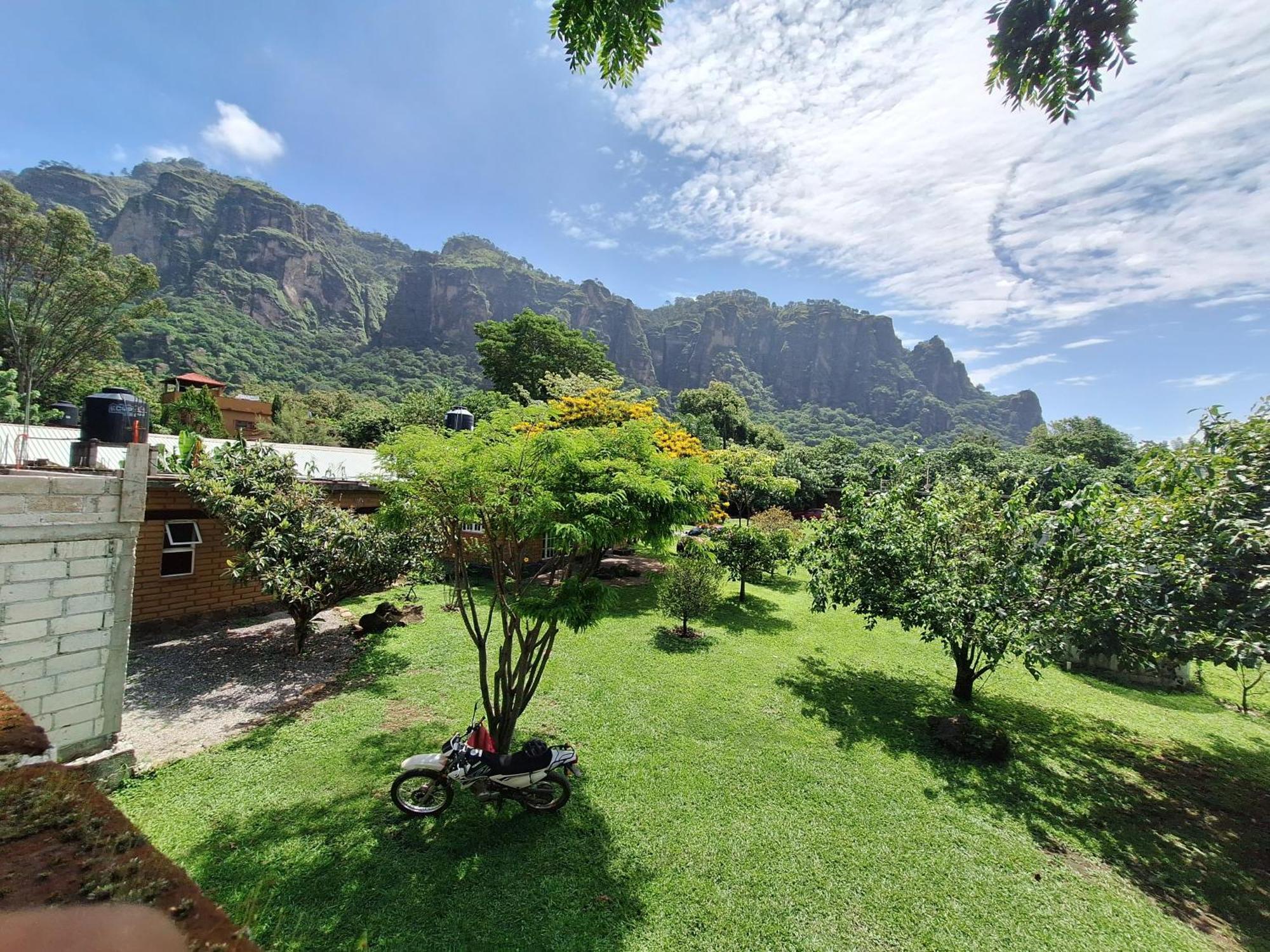 Posada Meztitla Hotel Tepoztlán Exterior photo